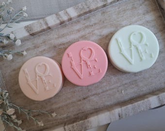 Saponette a forma di cuore color pastello, regalo romantico per lei, regalo di San Valentino, anniversario e matrimonio, set spa con sapone a forma di cuore, graziosa confezione regalo