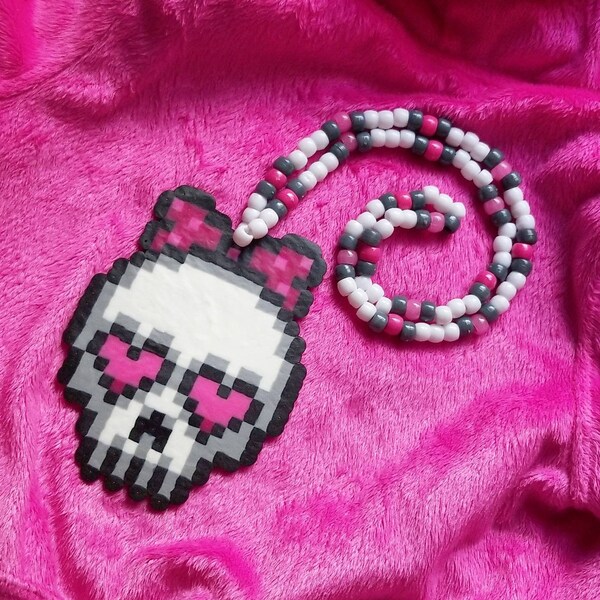 heart eyes skull kandi necklace