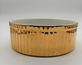 8.5-inch diameter Hall China "Golden Glo" Ribbed sSoufflé Casserole | Hall Pottery | Bakeware | Vintage Modern