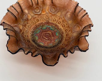 Fenton Captive Rose Amethyst Ruffle Bowl | Fenton Glass | Vintage Ruffle Bowl | Amethyst Glass