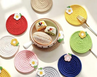 Posavasos de cuerda de algodón con flor de ganchillo, salvamanteles resistente al calor hecho a mano, decoración de mesa estilo bohemio