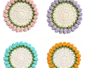 Posavasos de ganchillo con forma de tulipán hecho a mano