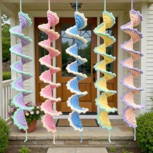 Gehaakte windspinner patroon pdf, spiraal hangend decor, doe-het-zelf boho-tuinspinner, zelfstudie zonnebloem en kwastje, outdoor decor cadeau