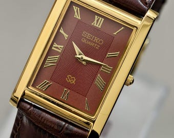 Vintage Seiko Slim Tank Quartz Watch – Maroon Roman Dial – Refurbished – Unisex Classic Dress Watch