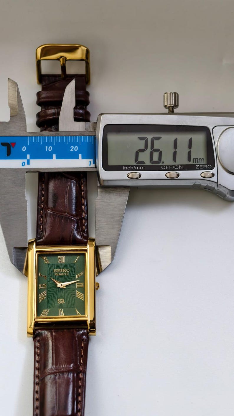 Vintage Seiko Slim Tank Quartz Watch – Green Roman Dial – Refurbished – Unisex Classic Dress Watch image 5