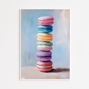 Puede incluir: Una pila vertical de seis macarons coloridos en tonos rosa, azul, amarillo, verde menta y morado. Cada macaron presenta una galleta lisa y redondeada con un relleno de crema visible entre las capas, presentado en un estilo de pintura al óleo.