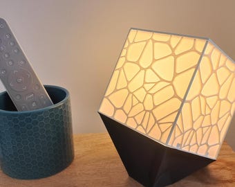 Voronoi Cube Lamp in 3D Printing | Geometric Design Table Lamp, Modern Ambient Night Light, Original Lighting for Living Room and Office