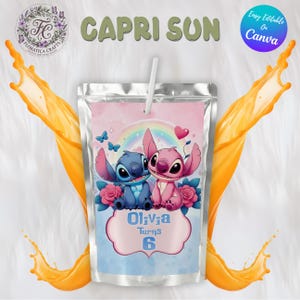 Pode incluir: Embalagem de suco Capri Sun com os personagens Stitch e Angel, com o texto "Olivia Turns 6". A embalagem tem um design rosa e azul com um arco-íris, borboletas e rosas. Salpicos de líquido laranja emolduram a embalagem.