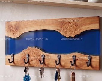 Llavero de madera con borde natural y río de resina azul – Soporte rústico para llaves de pared – Organizador de entrada – Regalo de inauguración de casa – Llavero de pared de madera con borde natural
