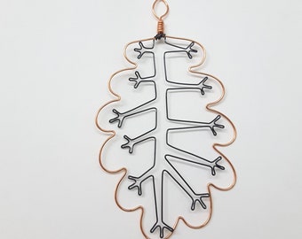 Wire oak leaf hanging decoration, handmade nature inspired home decor made by Becky Crawford from Spacefruit
