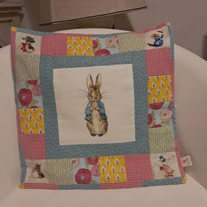 Coussin Peter Rabbit