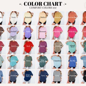 K&ouml;nnte beinhalten: Eine Farbkarte mit Comfort Colors 1717 T-Shirts in verschiedenen Farbt&ouml;nen. Die Karte zeigt Farben wie Wei&szlig;, Elfenbein, Banane, Butter, Senf, Terrakotta, Yam, Espresso, Orchidee, Violett, Bl&uuml;te und mehr. Der Text "COLOR CHART" steht oben.