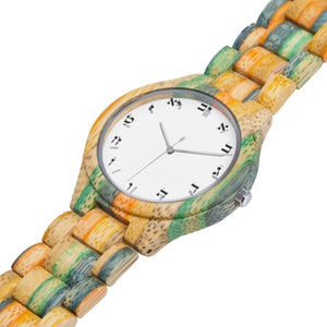 Reloj de madera de camuflaje de bambú con letras hebreas-Hombres y mujeres-Caja de bambú de 40 mm- Correa de bambú-Movimiento ciudadano