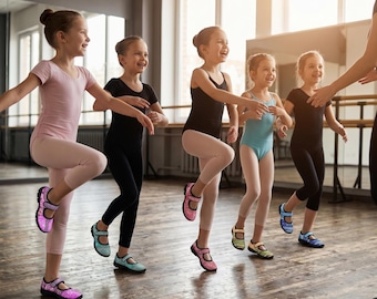 Zapatillas deportivas infantiles personalizadas, zapatillas ligeras y transpirables para niños, calzado deportivo artístico, zapatos cómodos y flexibles para caminar.