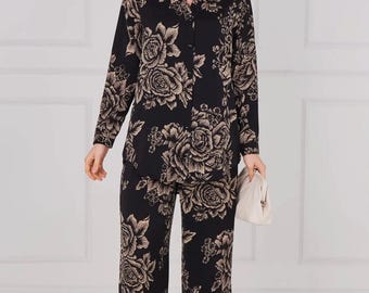 Conjunto de dos piezas de lino de manga larga para mujer, camisa y pantalón con estampado de rosas vintage, conjunto ligero y transpirable ideal para viajes de verano.