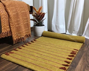 Oraganic Herbal Cotton Yoga Mat : Eco Friendly , Handwoven Anti Slip Exercise & Meditation Mat 2x6 Ft Travel - Friendly Yoga Mat Cotton Rug