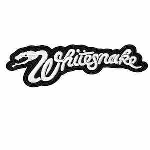 Peut inclure: Écusson brodé avec le nom du groupe "Whitesnake" en écriture blanche et une tête de serpent stylisée. L'écusson a une bordure noire, conçu pour être appliqué sur des vêtements ou accessoires.