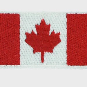 Parche bordado termoadhesivo con la bandera de Canadá y la hoja de arce canadiense.