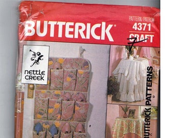 Tablecloths, bed caddy, shoe bag / Original Butterick Crafts Uncut Sewing Pattern 4371