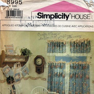 Appliqued Kitchen Accessories / Original Simplicity  House Home Decorating Uncut Sewing Pattern 8995