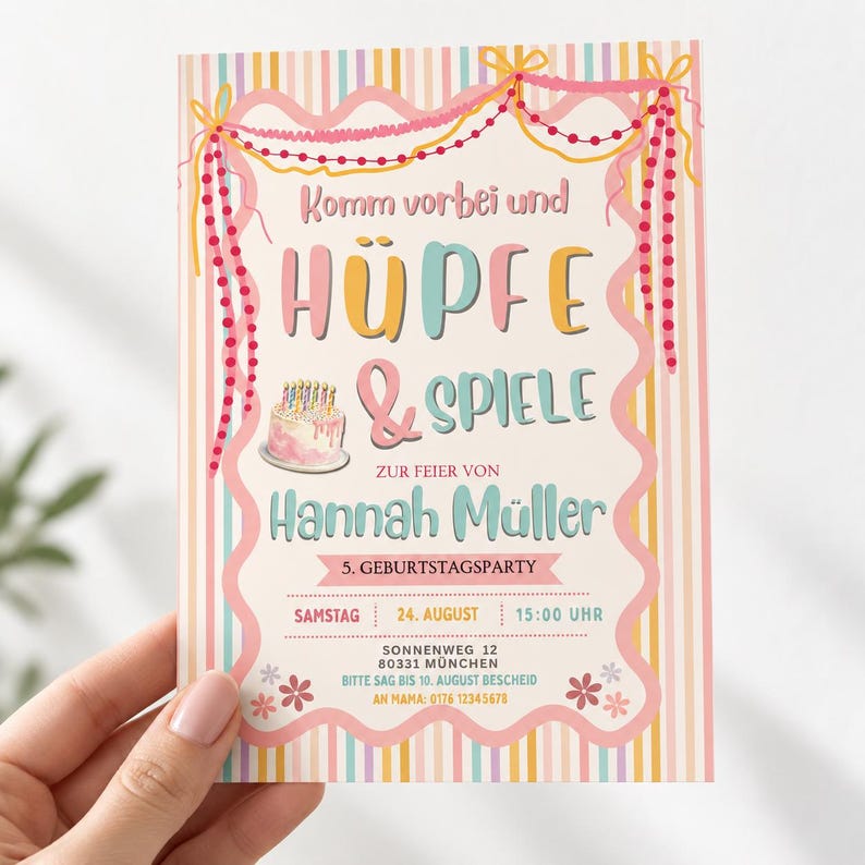 May include: A rectangular birthday party invitation card featuring a pastel striped background, a scalloped border with pink beaded garlands, and a small cake illustration. The text reads: Komm vorbei und H&Uuml;PFE & SPIELE ZUR FEIER VON Hannah M&uuml;ller.
