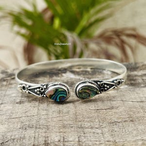 Brazalete de concha de abulón, brazalete de plata de ley 925 hecho a mano, joyería de concha de abulón, pulsera bohemia, regalo inspirado en el océano para mujer.