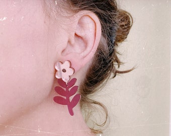 Chonky Flower Earrings in Pink / Purple