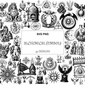 Peut inclure: Une collection de 59 symboles alchimiques en noir et blanc, incluant des illustrations de soleils, lunes, lions, aigles, fourneaux et verrerie de laboratoire. Le texte central indique SVG PNG ALCHEMICAL SYMBOLS 59 DESIGNS en police serif.