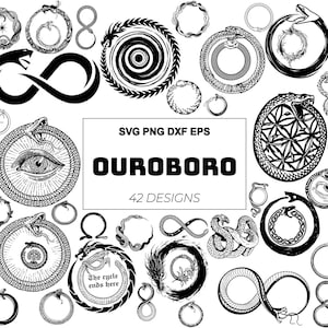 Op de afbeelding: Een collectie van 42 zwart-witte Ouroboros-ontwerpen met slangen die in hun eigen staart bijten in diverse artistieke stijlen, waaronder oneindigheidssymbolen, ogen en bloemmotieven, met de tekst SVG PNG DXF EPS OUROBORO 42 DESIGNS.