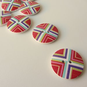 Red cross wooden button 30 mm set of ten buttons nr. 53