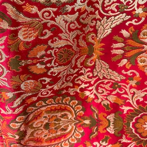 Red bouquet gold flowers kinkhab heavy Indian silk brocade fabric nr. 1-139 for 1/4 yard image 5