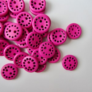 bright Pink wooden buttons 13 mm set of 20 buttons nr. 93