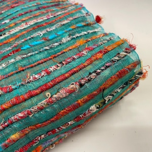 Blauwgroene handgeweven gerecyclede Indiase zijde - voor 1/2 werf stofnr. 63