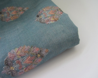 Tissu de soie de tussar brodé : motif feuille bleu doux - Matériau caftan