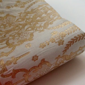 Pastel gray gold Bridgerton wedding kinkhab heavy Indian silk brocade fabric nr 1-065 - 1/4 yard