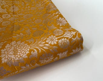 Yellow gold kinkhab heavy Indian silk brocade fabric nr 1-182