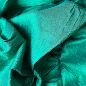 Jade green shantung raw silk India fabric nr 961 per yard or meter