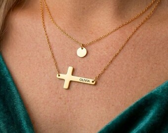 Collar con cruz sencilla y delicada, collar con cruz y nombre grabado, collar con nombre personalizado, collar religioso, regalo cristiano, regalo de confirmación.