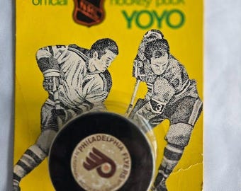 Festival Official NHL Philadelphia Flyers Hockey Puck Yoyo - 1974 - Sealed