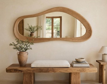 Specchio in rovere irregolare, specchio da parete asimmetrico in legno, forma organica realizzata a mano