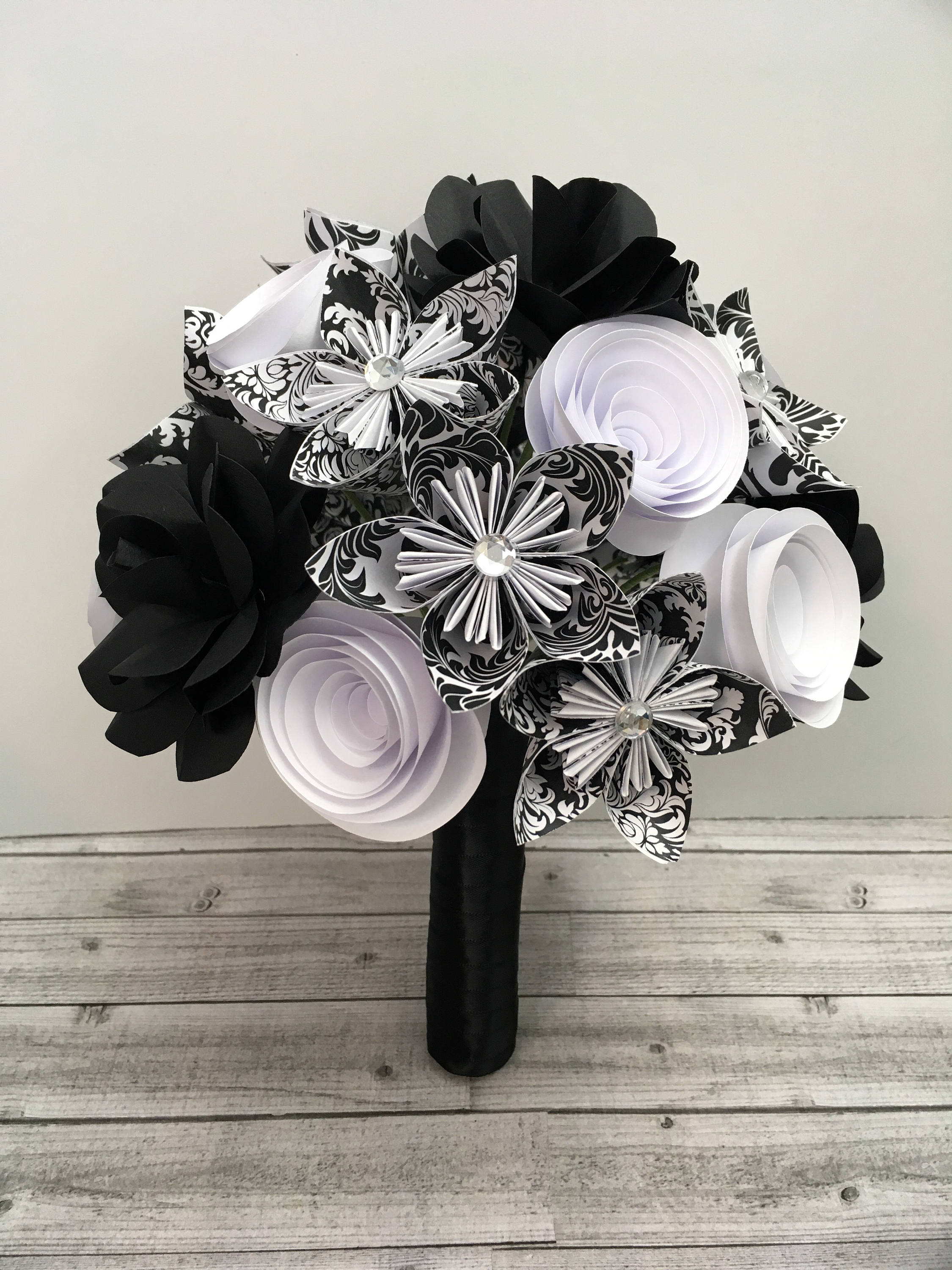 paper flower bouquet black