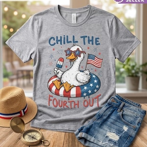 „Chill The Fourth Out“ (PNG), Lustiges Gänse-Shirt zum 4. Juli, Patriotischer Pool-Schwimmring (Sublimation), USA-Eis am Stiel-Design, Sommer-Download