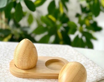 Bamboo Salt Pepper Shaker Set, Minimalist Natural Wood Tabletop Holder, Modern Kitchen Decor