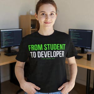 学生から開発者へ Tシャツ | 新人ソフトウェアエンジニアへのギフト