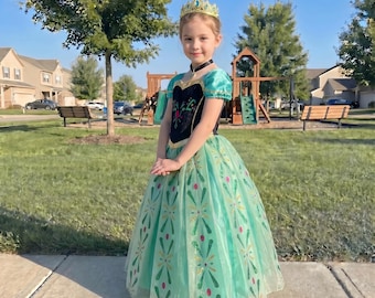 Completo da principessa verde per bambina, abito da fiaba per bambine, abito da ballo in tulle con corona, abito per feste di compleanno