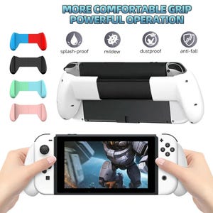 Puede incluir: Una funda protectora blanca para consola de juegos portátil. La imagen muestra el texto MORE COMFORTABLE GRIP POWERFUL OPERATION, junto con iconos etiquetados como splash-proof, mildew, dustproof y anti-fall. Se muestran cuatro colores.