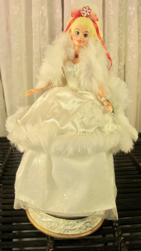 happy holiday barbie 1989