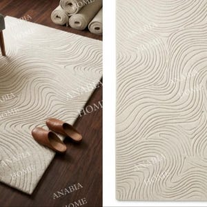 Ondulé en laine tufté main | Tapis abstrait texturé crème, style tapis minimaliste