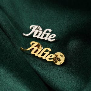 Personalized Name Brooch Pin – Custom Name Jewelry Gold Silver – Minimalist Script Name Pin, Custom Gift for Her, Elegant Name Badge