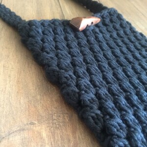 Bolso bandolera Boho negro, bolso de ganchillo hecho a mano, moda occidental hippie del festival, colores vivos y atrevidos, regalos únicos
